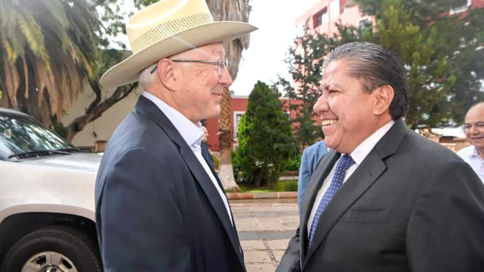 Ken Salazar y David Monreal